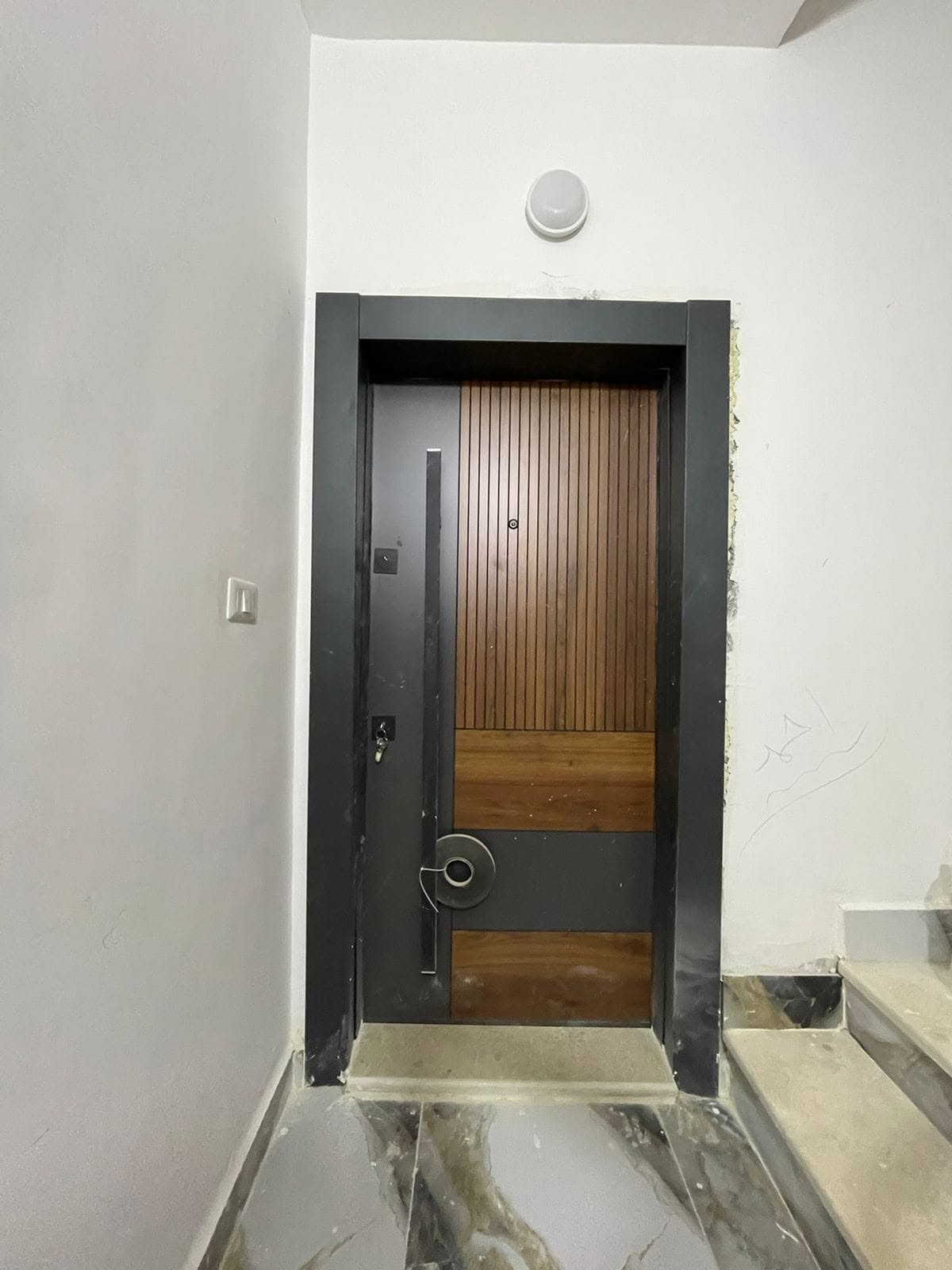 شقة 1 في عمارة صويلح